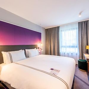 Standard Zimmer mit Kingsize-Bett